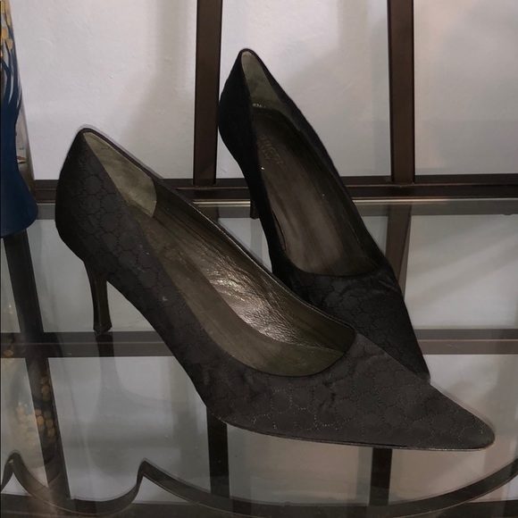 gucci black pumps